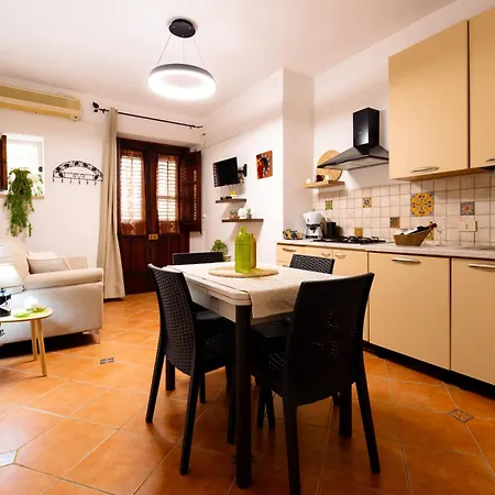 Casa A Due Passi Dal Mare - Vicino Mondello Апартаменты Палермо